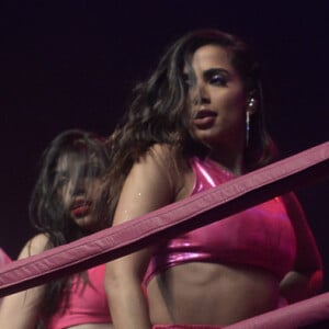 Anitta comandou o show 'Combatchy', em São Paulo, ao lado de Claudia Leitte e Karol Conka