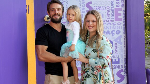 Rafael Cardoso teve 'deadline' da mulher, Mari Bridi, para 2º filho: 'Garantiu'