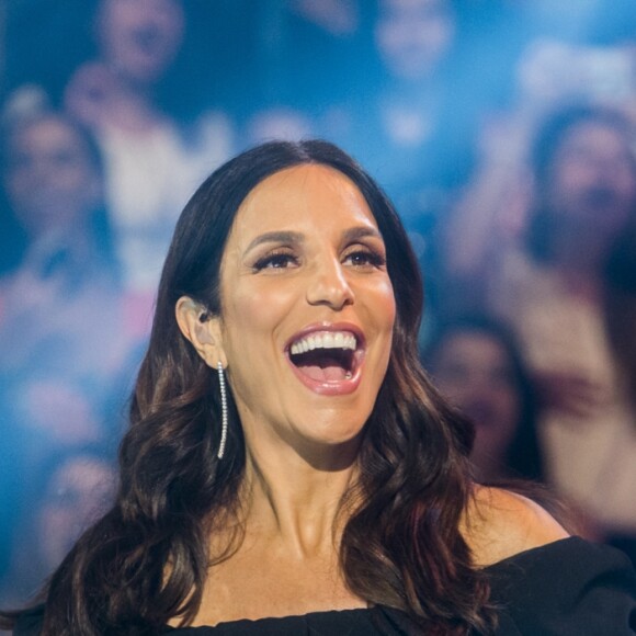 Grávida de gêmeas, Ivete Sangalo falou sobre as mudanças corporais e do desenvolvimento das filhas