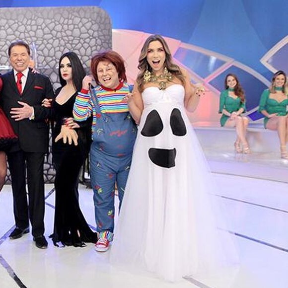 Grávida de 8 meses, Patricia Abravanel se mantém ativa na segunda gestação