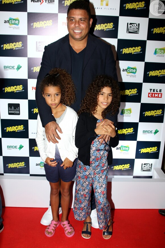Ronaldo curtiu programa em família com as filhas Maria Alice, de 7 anos, e Maria Sofia, de 8