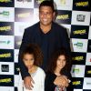 Ronaldo leva filhas caçulas à pré-estreia de filme e semelhança impressiona