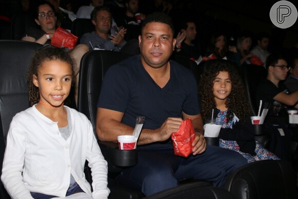 Famosos marcam presença na pré-estreia do filme 'Os Parças', no Cinemark ​do Shopping ​Iguatemi​, localizado no bairro do Jardim Paulistano, em São Paulo, na noite desta terça-feira, 21 de novembro, de 2017