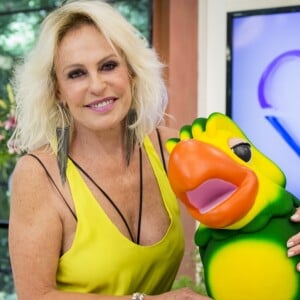 'São José não ia gostar muito e estou sem laranja já faz tanto tempo. O Louro vai me conta', disse Ana Maria Braga