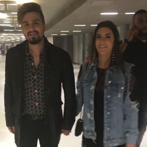 Luan Santana e a namorada, Jade Magalhães, foram juntos à apresentação. 'Acho que ele tem um swing muito diferente nas músicas. Para mim, é o maior cantor do mundo', afirmou o sertanejo sobre Bruno Mars