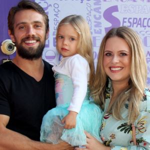 Prestes a ser pai de novo, Rafael Cardoso entregou que a filha, Aurora, de 3 anos, torce para ter uma irmãzinha