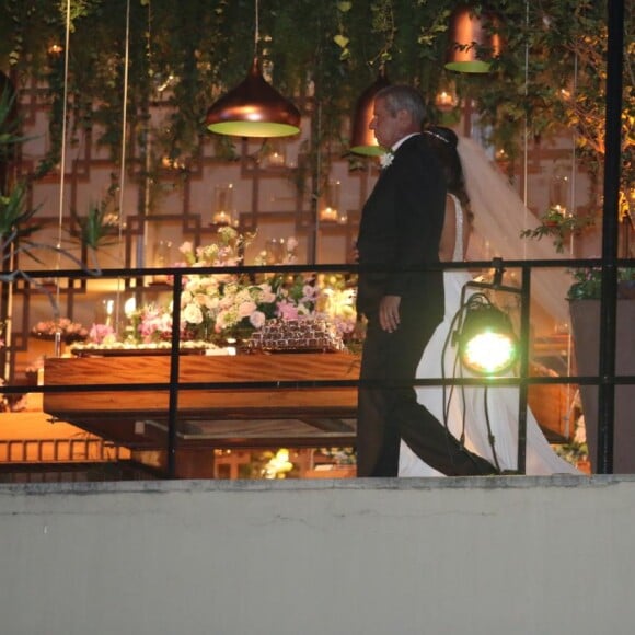 A festa de casamento de Fábio Porchat e Nataly Mega aconteceu no Museu de Arte Moderna, no Rio