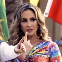 Claudia Leitte ofusca JLo em clipe da Copa, segundo imprensa internacional