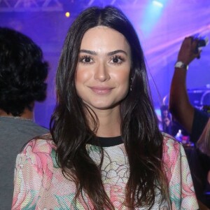 Thaila Ayala negou relacionamento com Renato Goés após rumores de affair. 'Atriz não está namorando', disse sua assessoria