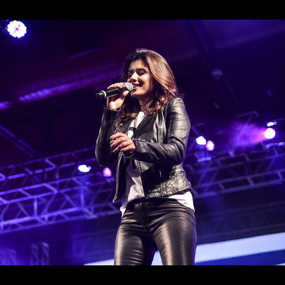 Paula Fernandes faze show em comemoração do aniversário de 20 anos da rádio 'Nativa FM', no Villa Country, em São Paulo, neste domingo 26 de novembro de 2017