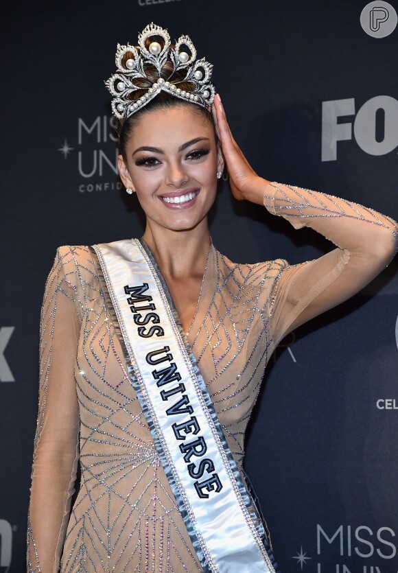 Demi-Leigh Nel-Peters, de 22 anos, é a Miss Universo 2017