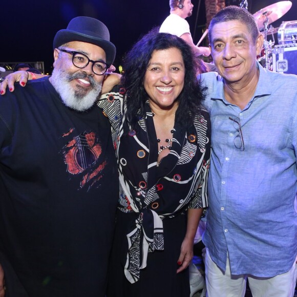 Fernanda Paes Leme, Rafael Zulu, Glória Maria e mais famosos se divertem em show de Zeca Pagodinho e convidados, no Jockey Club do Rio de Janeiro, neste domingo, 26 de novembro de 2017