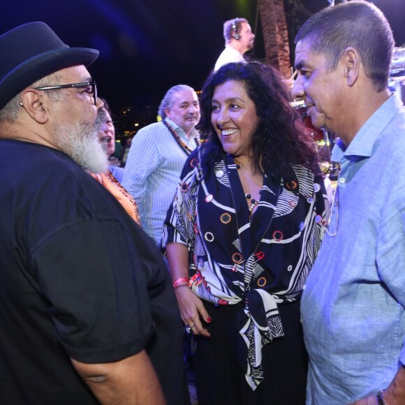 Fernanda Paes Leme, Rafael Zulu, Glória Maria e mais famosos se divertem em show de Zeca Pagodinho e convidados, no Jockey Club do Rio de Janeiro, neste domingo, 26 de novembro de 2017