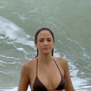 Ticiane Pinheiro curtirá cinco dias de Lua de Mel com o marido: 'Vamos para Maldivas, que é um lugar que eu não conheço e nem o Cesar'