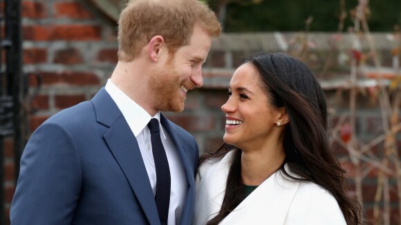 Príncipe Harry pediu Meghan Markle em casamento de joelhos: 'Doce e romântico'