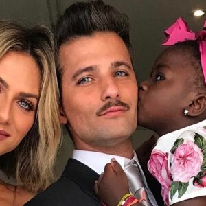 'Queremos agradecer por todas as mensagens e formas de carinho que recebemos nesses últimos dias', escreveu Giovanna Ewbank, em texto também compartilhado por Bruno Gagliasso