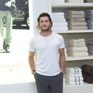 Klebber Toledo esteve na reinauguração da loja Trousseau e lançamento da linha Everywear, no Shopping Leblon, Zona Sul do Rio de Janeiro