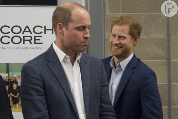 Príncipe Harry tem apoio de Príncipe William em gravidez da noiva: 'Contente'