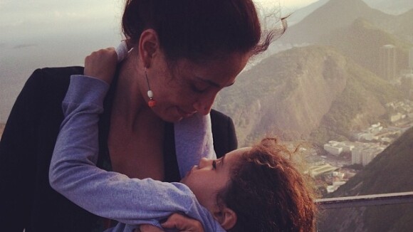 Camila Pitanga parabeniza a filha, Antonia: 'Seis anos de muito amor'