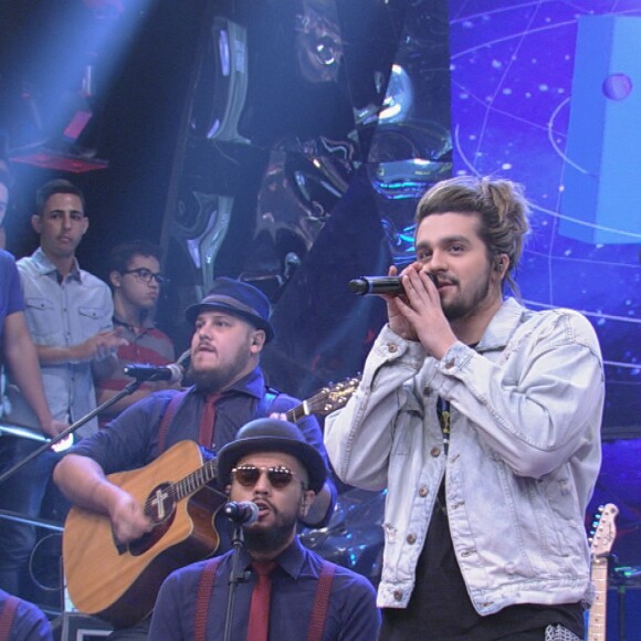 Luan Santana completou dez anos de carreira em setembro de 2017