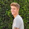 Justin Bieber encontra Adriana Lima em festa de Cannes: 'Acho que é estrangeira'