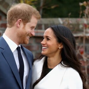 Príncipe Harry e Meghan Markle vão oficializar a união em maio de 2018