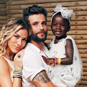 Títi será protagonista de reality ao lado dos pais, Bruno Gagliasso e Giovanna Ewbank, conta a colunista de TV Patricia Kogut, do jornal 'O Globo', nesta terça-feira, 5 de dezembro de 2017