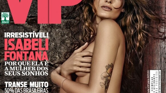Isabeli Fontana posa sem sutiã e de shortinho para capa de revista