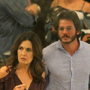 'William Bonner curtindo a foto do casal Túlio Gadelha e Fátima Bernardes. Isso que chamo de maturidade, pessoas bem resolvidas, é outro nível', escreveu um admirador