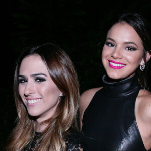 Bruna Marquezine e Tatá Werneck são amigas de longa data e voltaram a se encontrar em 'Deus Salve o Rei'