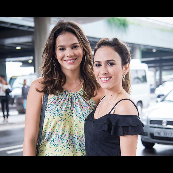 Bruna Marquezine e Tatá Werneck viajaram juntas durante as gravações de 'I Love Paraisópolis'