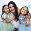 Natália Guimarães posou com as filhas, Maya e Kiara, de 4 anos