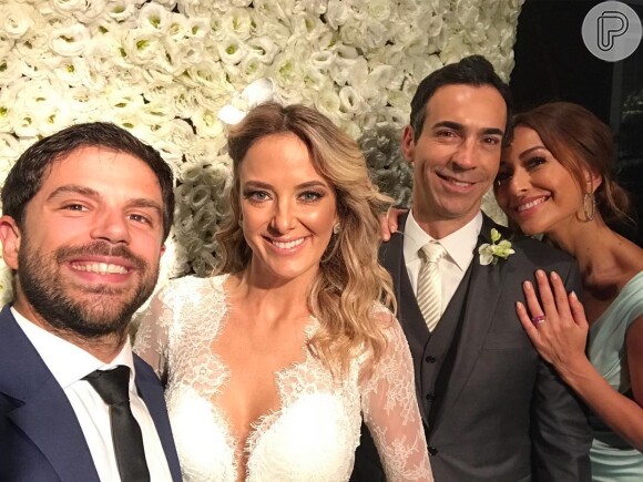 Ticiane Pinheiro e Cesar Tralli se casaram em um hotel em Campos do Jordão, São Paulo, no último sábado, 2 de dezembro de 2017