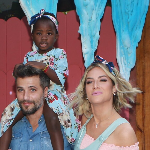 Títi, filha de Bruno Gagliasso e Giovanna Ewbank, estaria no reality 'Casa dos Sonhos', de acordo com a colunista Patricia Kogut, do jornal 'O Globo'