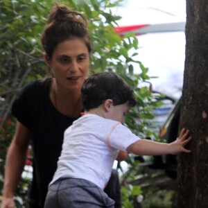 Priscila Montandon brinca com Gabriel, filho de Fernanda Gentil