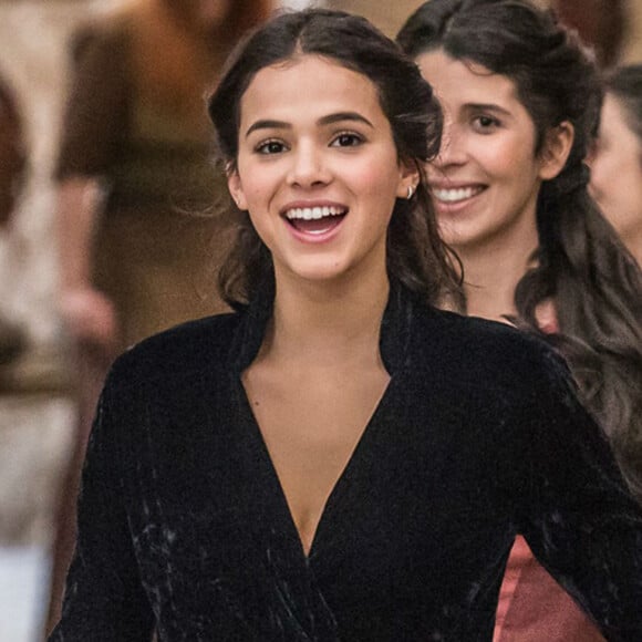 'É muito doido porque a gente já tem um público antes da novela entrar no ar. Está sendo bem interessante', disse Bruna Marquezine