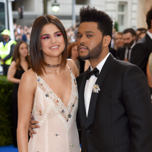 Assim como Selena Gomez, The Weeknd se reconciliou com um antigo romance após o fim do namoro