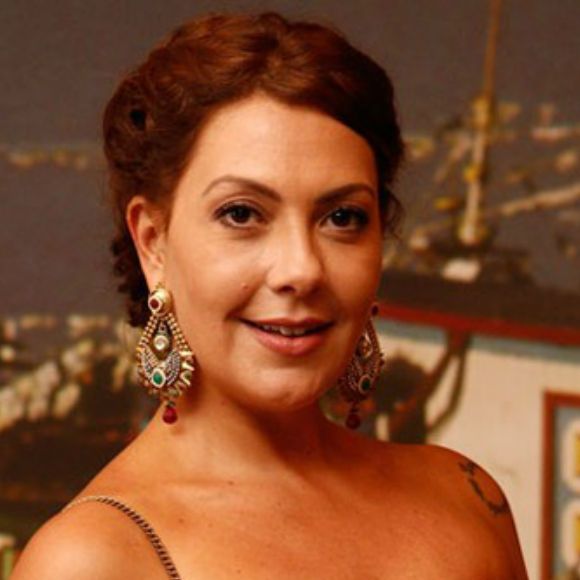 Fabiula Nascimento apareceu sem roupa durante um ensaio realizado em Fernando de Noronha 