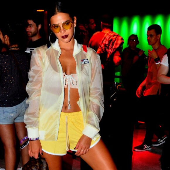 Bruna Marquezine emagreceu 5 kg para atuar em 'Deus Salve o Rei'