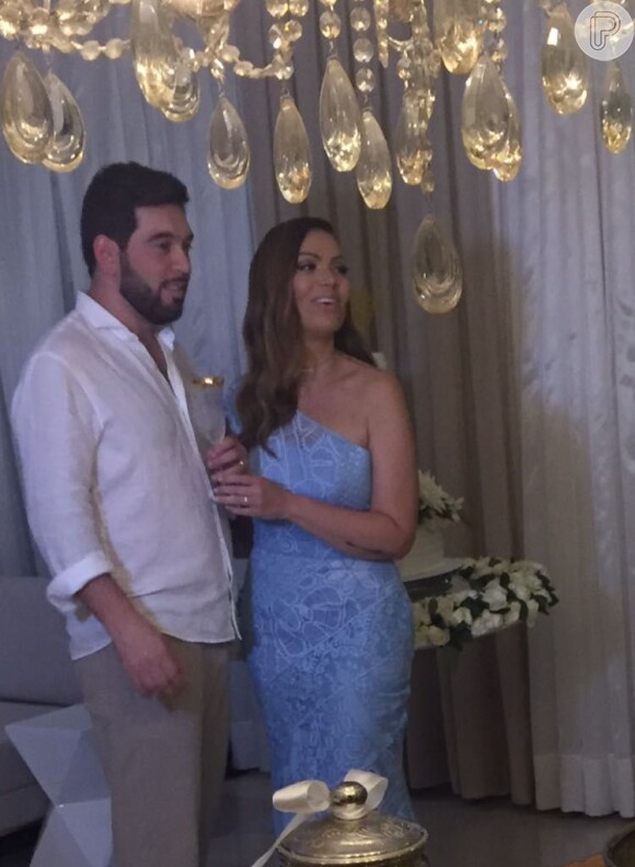 Solange Almeida e Leandro Andriani ficaram noivos em março deste ano