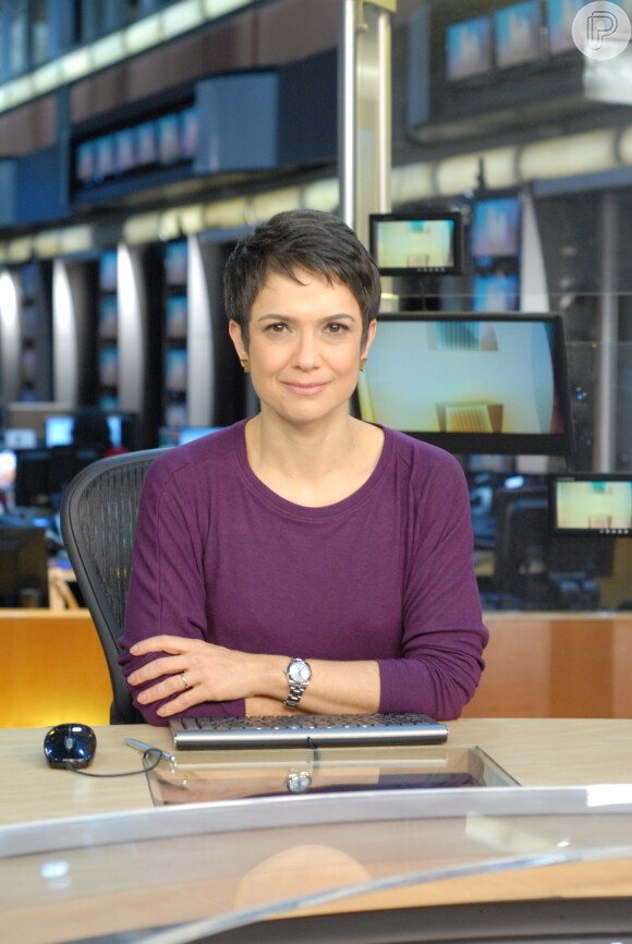 Sandra Annenberg é âncora do 'Jornal Hoje' e conta que se dedica ao jornalismo há muitos anos