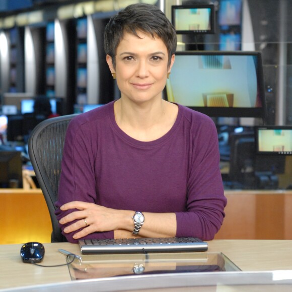 Sandra Annenberg é âncora do 'Jornal Hoje' e conta que se dedica ao jornalismo há muitos anos