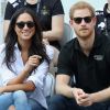 Príncipe Harry parou de fumar desde o anúncio de noivado com Meghan Markle