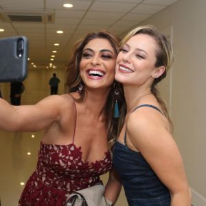 Juliana Paes ganhou o reconhecimento de Paolla Oliveira por prêmio da APCA nesta terça-feira, 12 de dezembro de 2017