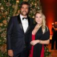 Leo Chaves, irmão de Victor Chaves, foi acompanhado da esposa a  15ª edição do Natal do Bem, realizado no Palácio Tangará, em São Paulo, na noite desta terça-feira, 12 de dezembro de 2017    