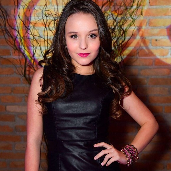 Larissa Manoela voltou a ficar morena para atuar na novela 'As Aventuras de Poliana'