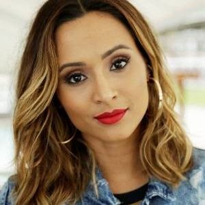 Thaíssa Carvalho é a produtora Celeste Beyoncé, que busca a fama, na novela 'Apocalipse'