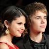 Justin Bieber não foi banido na casa de Selena Gomez pela mãe dela e vai passar o Natal com a cantora