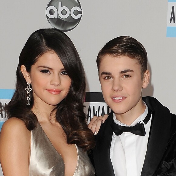 Justin Bieber retomou o namoro com Selena Gomez e quer pedir a cantora em casamento