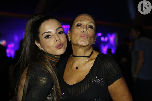 Susana Vieira participou do Rock in Rio e posou com Giovanna Lancellotti no festival de música